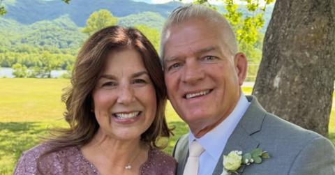 Photo of Gil and Kelly Jo Bates