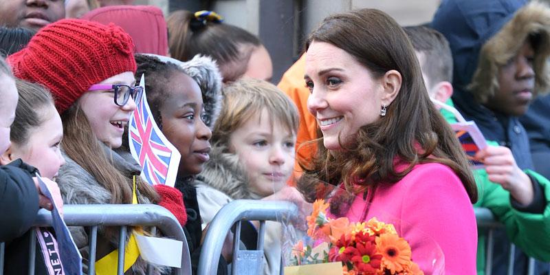 pregnant kate middleton rescues sick child pp