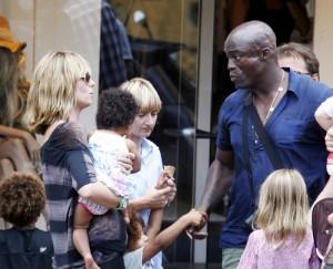 2010__08__Heidi_Seal_Aug2_026 300×243.jpg