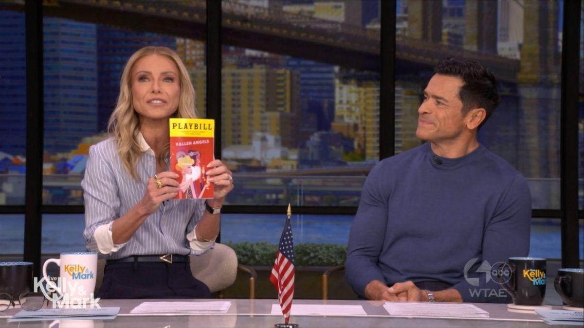 Image of Kelly Ripa said she 'laughed for 90 minutes' while watching Mark Consuelos on Broadway.