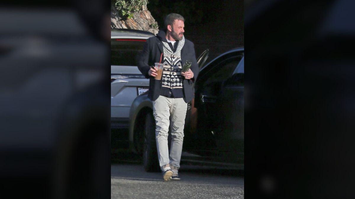 image of Ben Affleck's ex Jennifer Garner supports him. 
