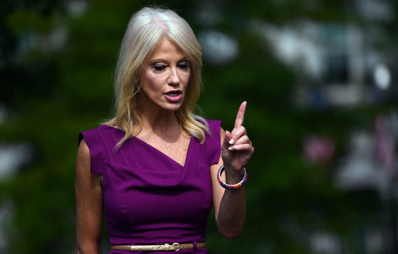 claudia cnway drags mom kellyanne over remarks