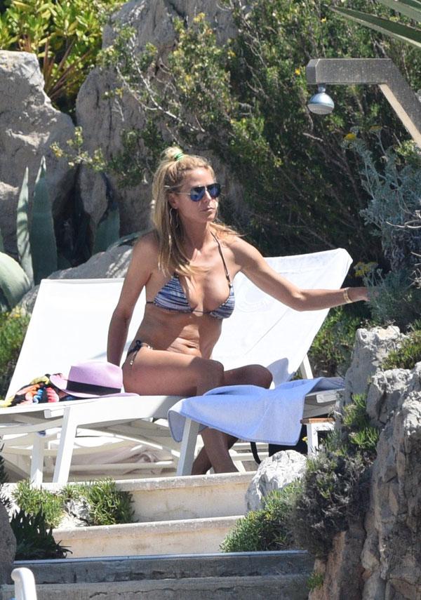 Heidi Klum Topless Bikini France