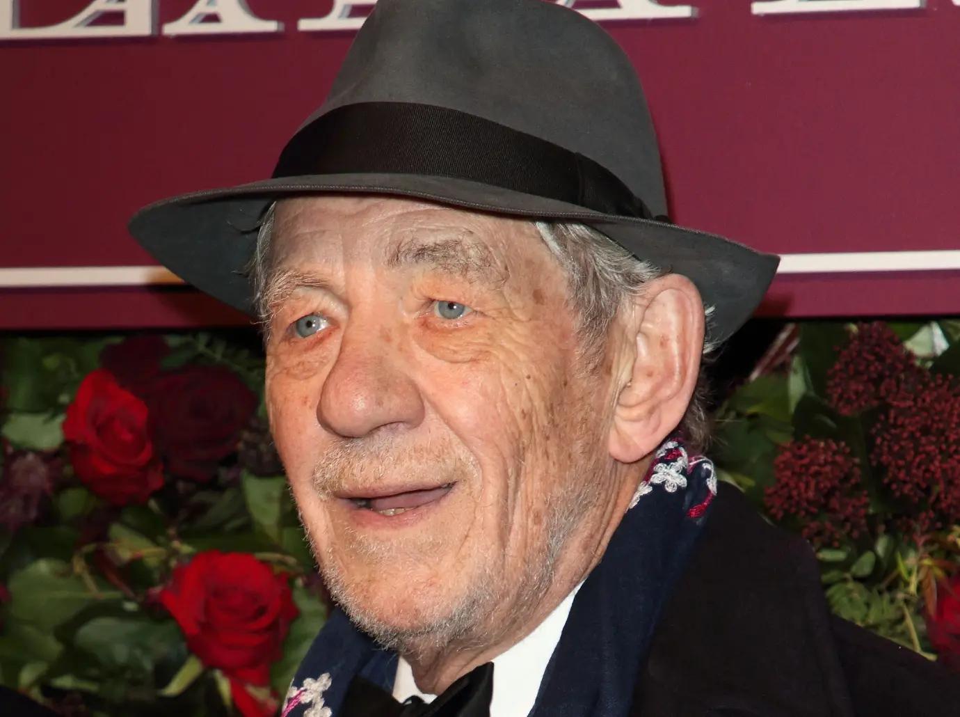ian mckellen player kings not returning stage fall injuries wrist neck