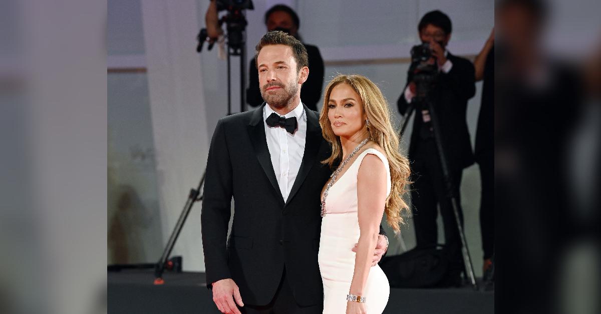 jennifer lopez ben affleck finding it difficult to be apart source reveals