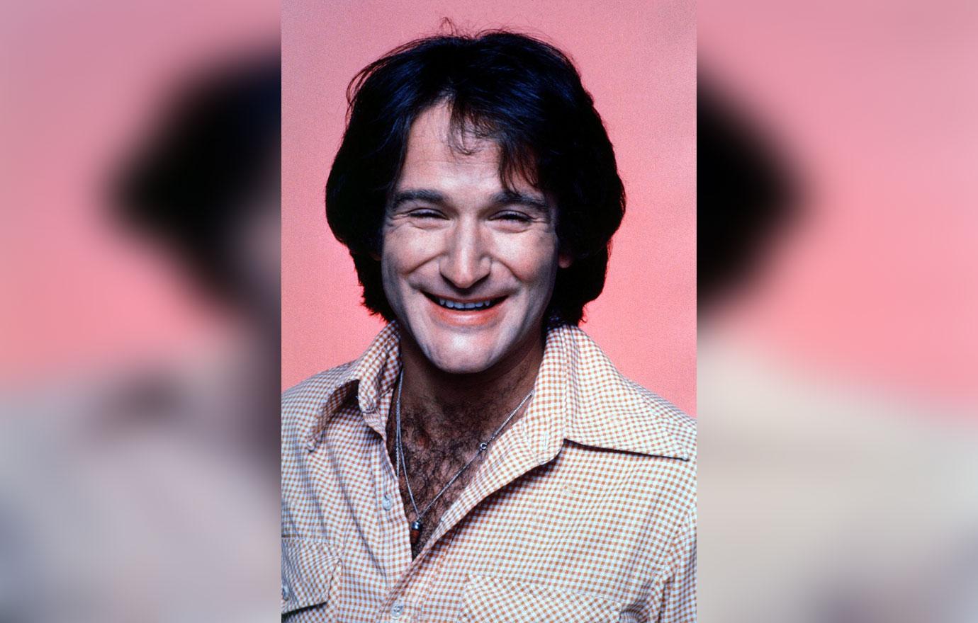 remembering robin williams th birthday late comedian