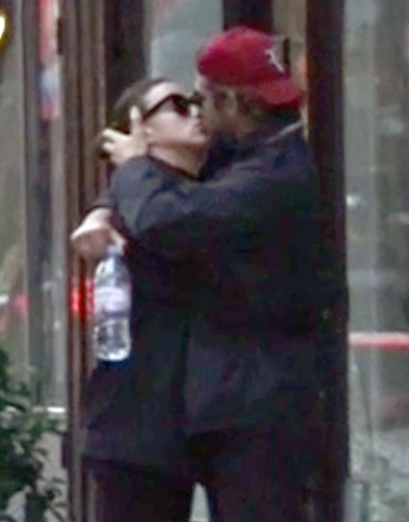 Bradley cooper irina shayk kissing pda paris 05