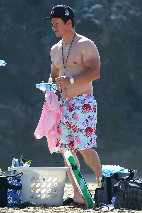 Mark Wahlberg Beach Body Vacation Hawaii