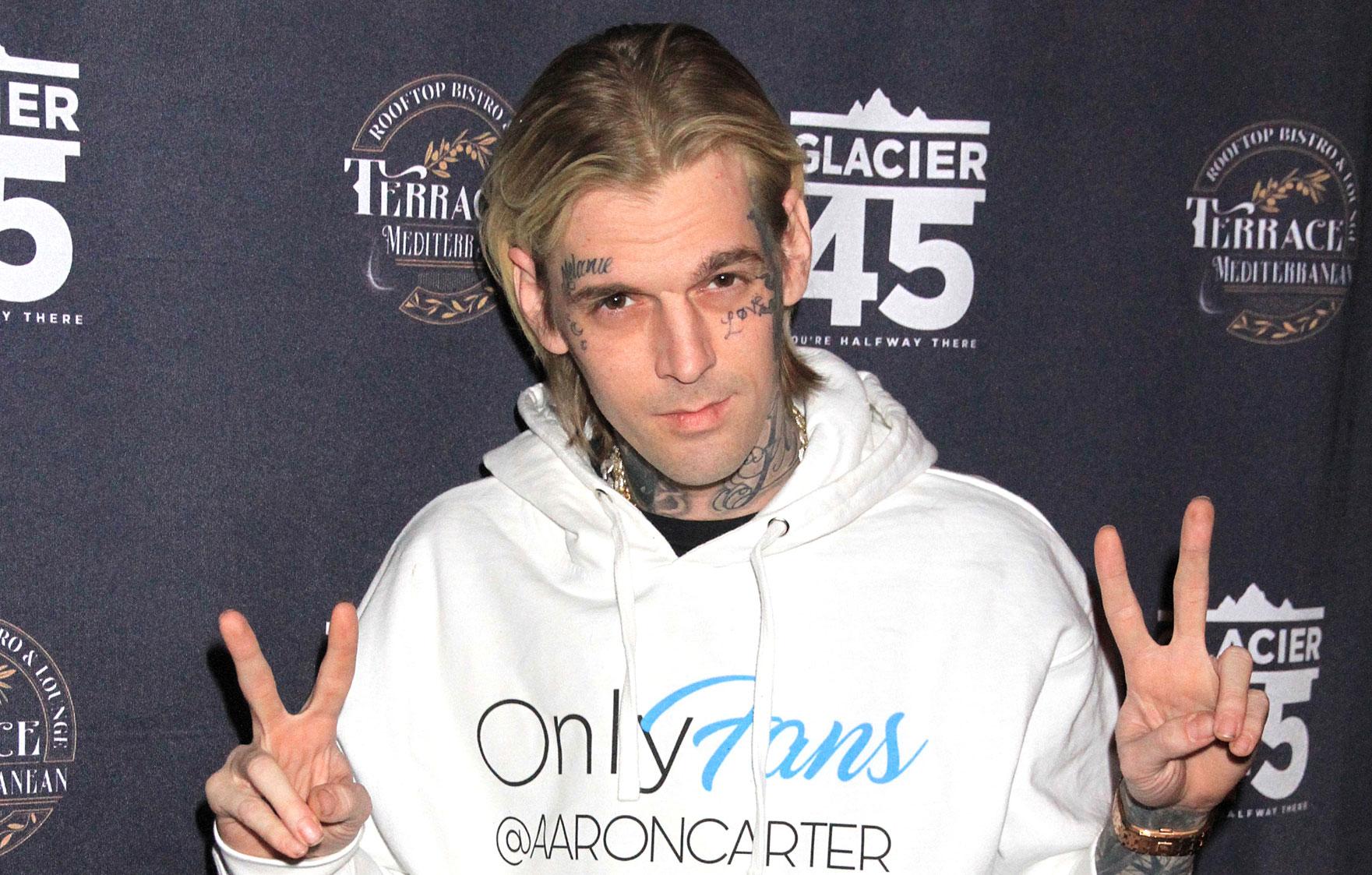 aaron carter loses custody of son prince and checks into rehab