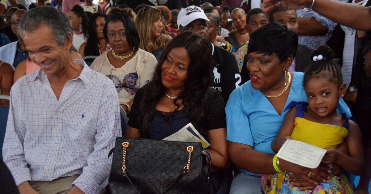 ronald fenty rihannas dad dead