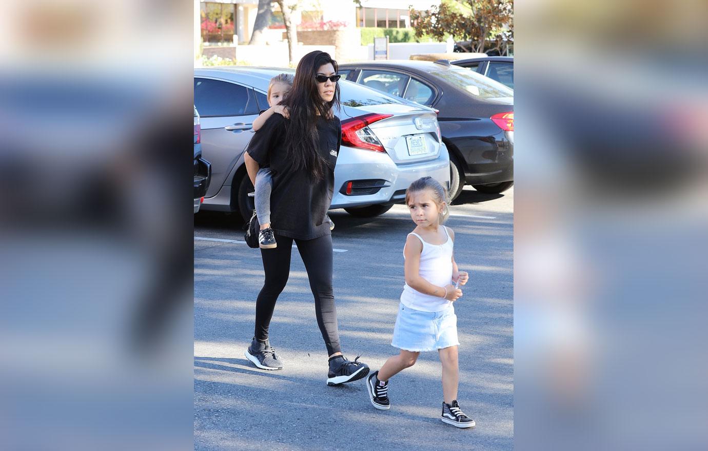 Kourtney kardashian pregnant