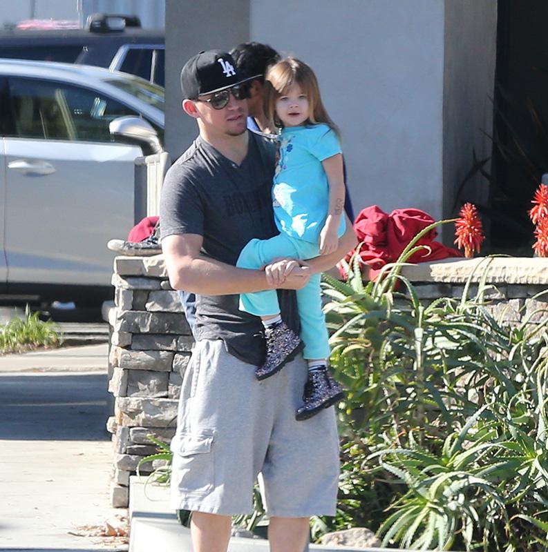 Exclusive&#8230; Channing Tatum, &amp; Jenna Dewan &amp; Their Daughter Everly Grab Some Lunch In Studio City