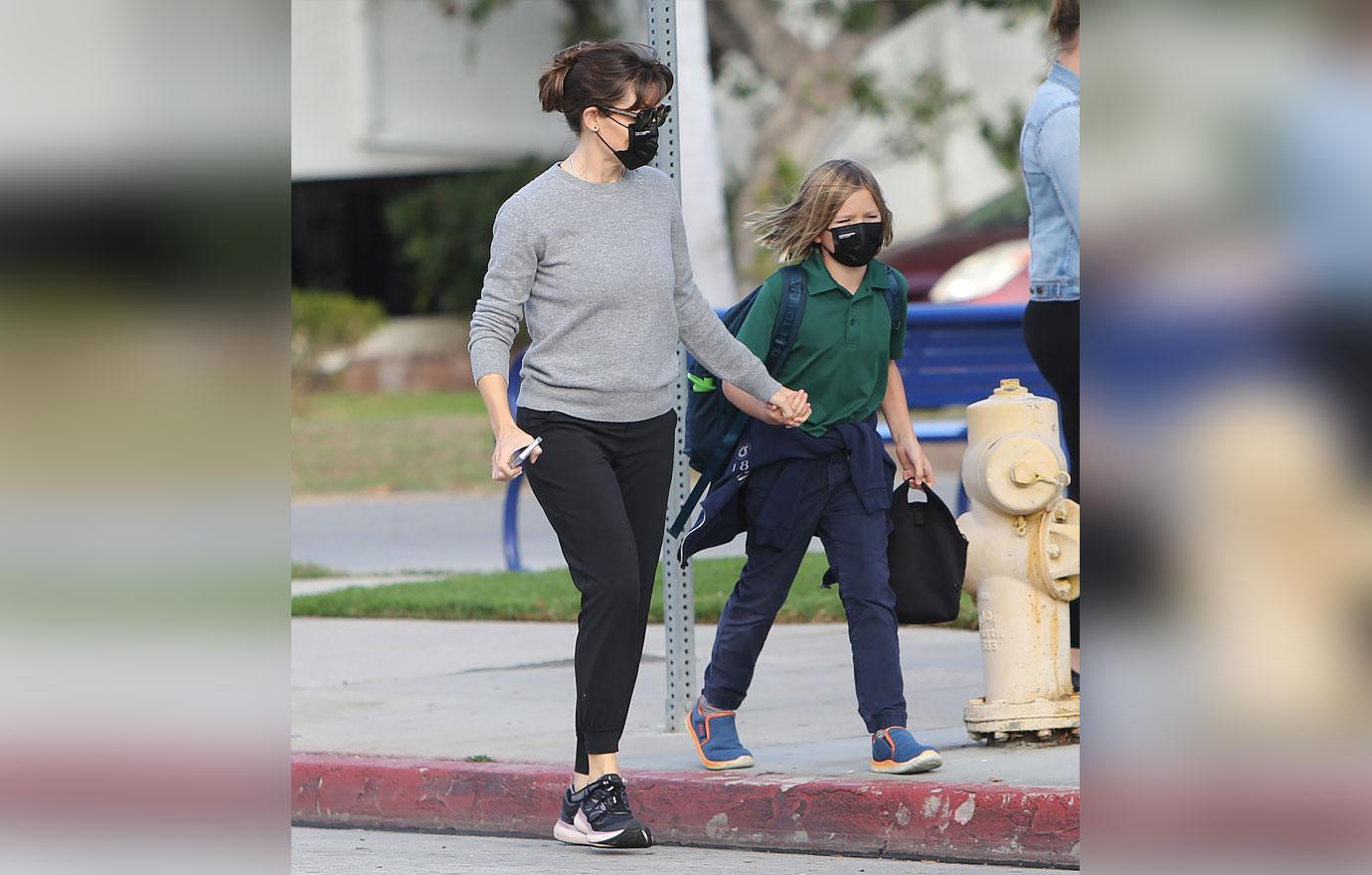 jennifer garner rocks a casual look while out in la amid speculation that she is engaged to boyfriend john miller