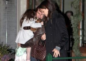 2010__12__1_Holmes_Cruise_121910a 300×214.jpg