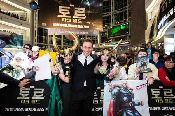 Tom Hiddlestone Korea 1