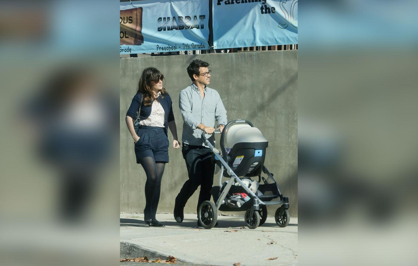 Zooey Deschanel Baby Husband Jacob Pechenick 05