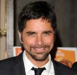 2010__07__John_Stamos_July15newsne 150&#215;146.jpg