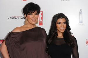 2010__08__Kardashians_Aug20_5544 300×199.jpg