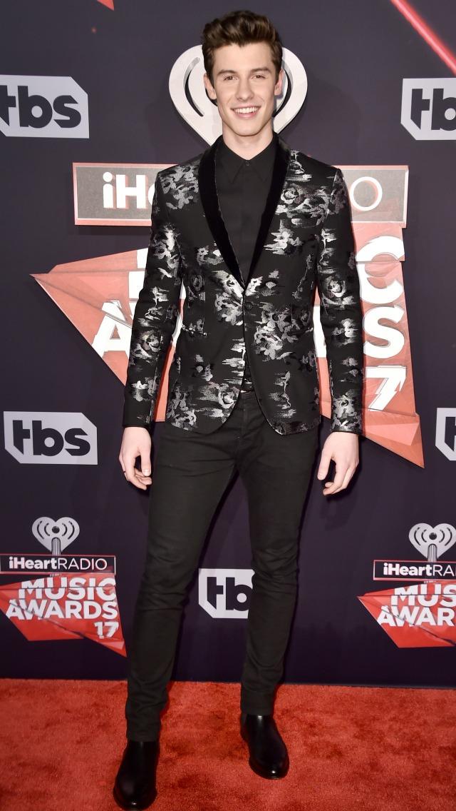 iheartradio music awards red carpet arrivals 22