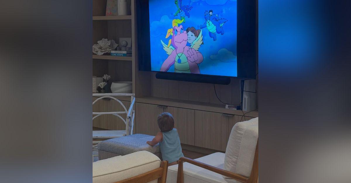 Image of Hailey and Justin Bieber share a one-year-old son.