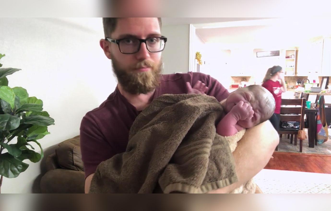 Jessa Duggar Gives Birth On Her Couch In ‘counting On Special 