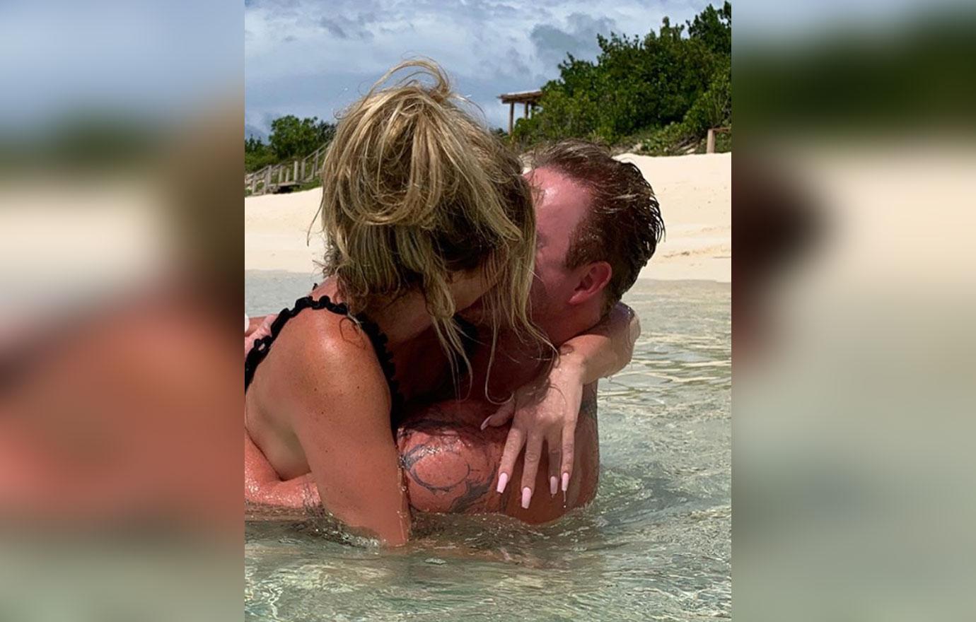 Kim Zolciak's Daughter Took A Sexy Snap Of Her Stepdad In A Speedo!