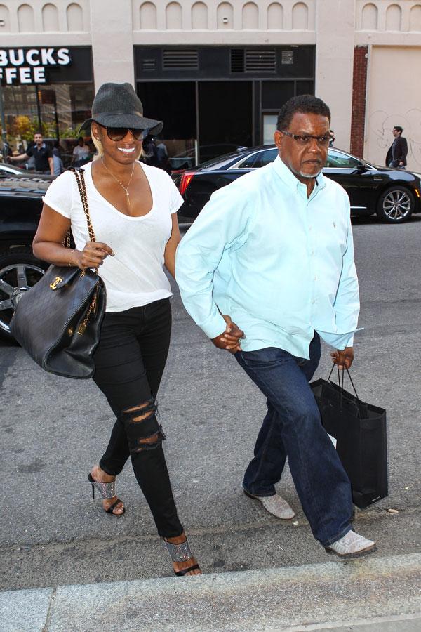 Nene leakes gregg leakes shoppping date 05