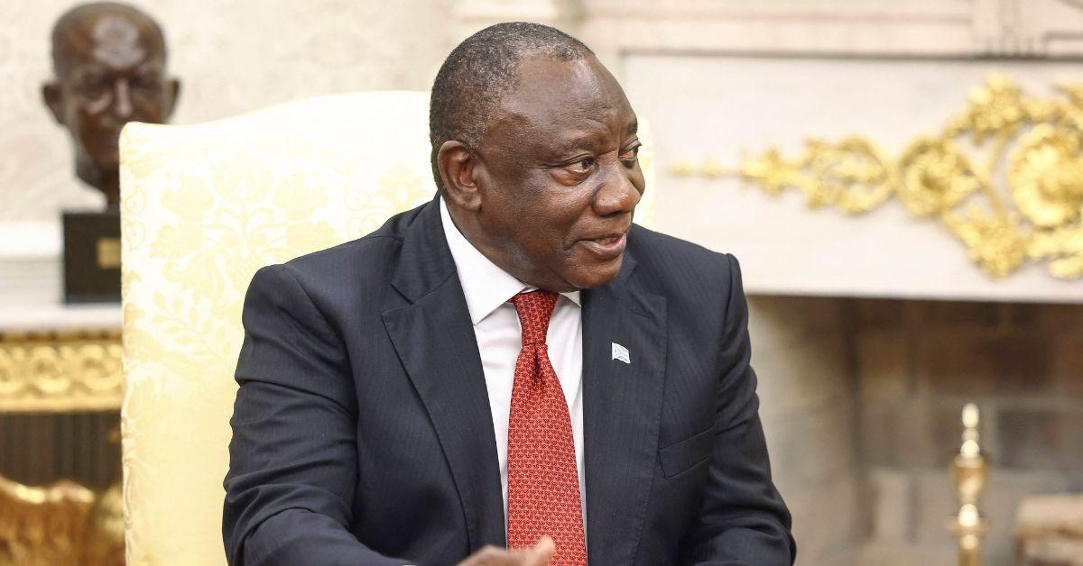 donald trump south african president cyril ramaphosa gift plane