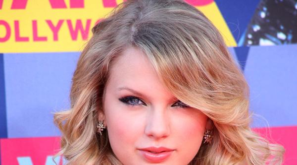 2008 MTV Video Music Awards – Arrivals