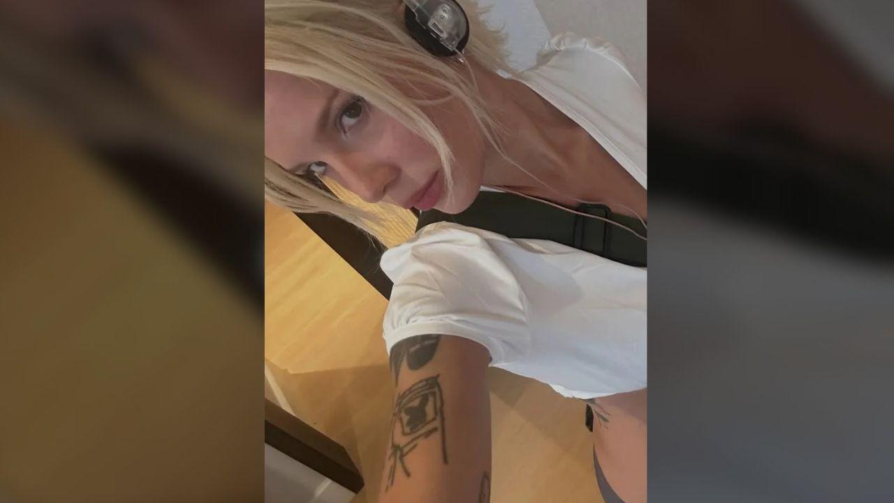 image of Halsey dyed her hair platinum blonde in her latest hair transformation.