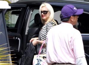 2010__05__Gwen_Stefani_May17_5main 300×221.jpg