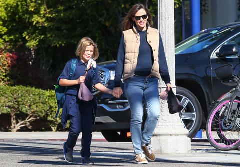 jennifer sammler smiles in santa monica with son samuel pics