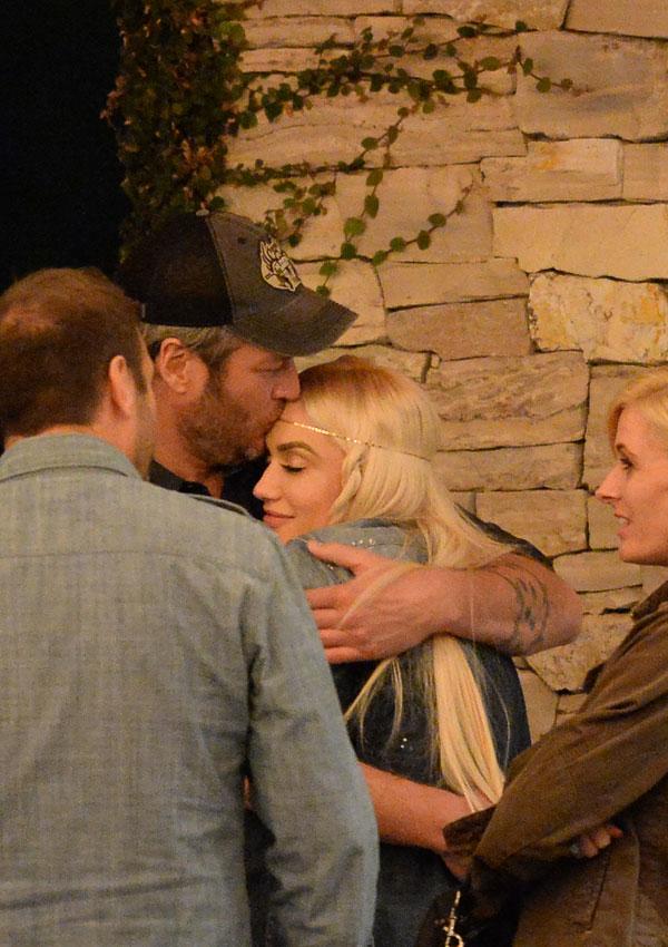 Gwen Stefani Blake Shelton Married Pregnant Twins