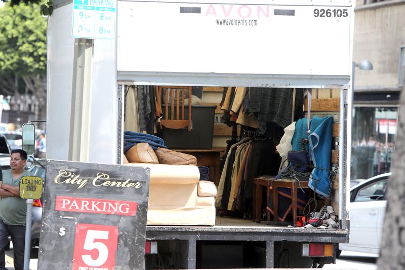 Police outside Amber Heard&#8217;s downtown LA apartment amid claims Johnny Depp&#8217;s people are removing items