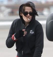 2010__01__Kristen_Stewart_Utah_JAN26news 211&#215;225.jpg