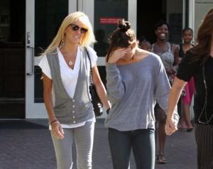 2010__07__Lohan_July22_9251main 300×238.jpg