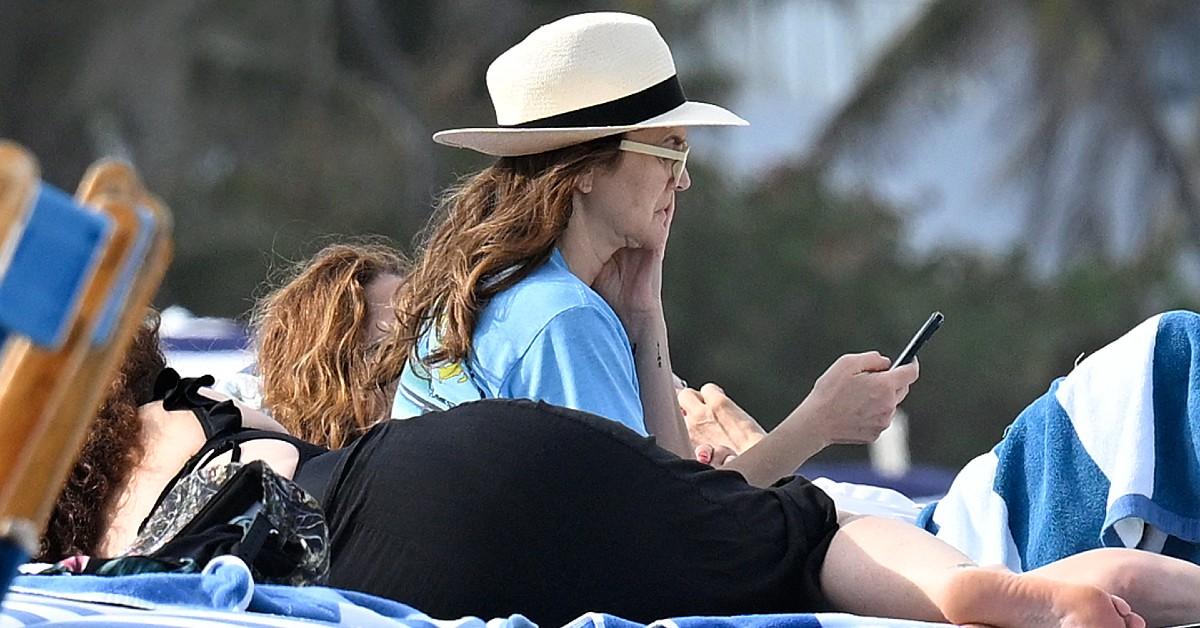 drew barrymore make up free beach day miami