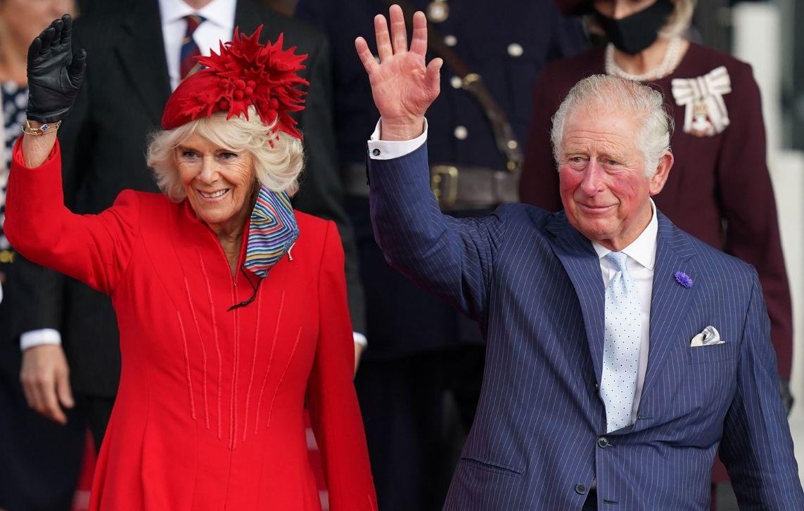 clarence house claims prince charles questioned complexion of meghan harry future children fiction