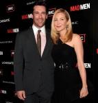 2010__07__okmagazine_jon hamm jennifer westfeldt 143×150.jpg