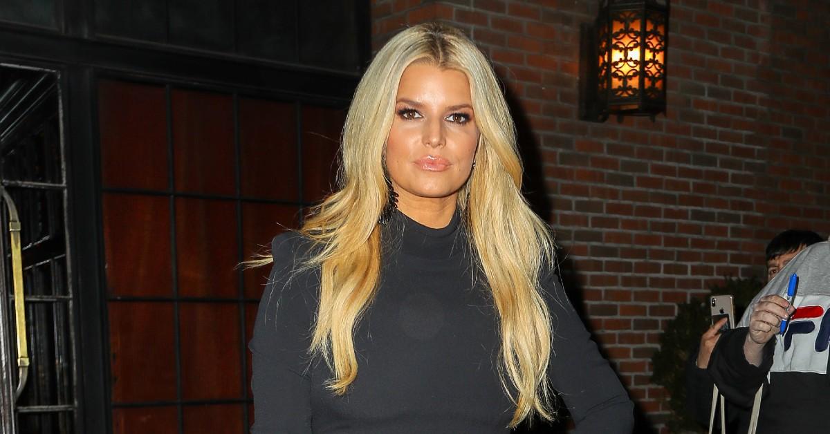 Jessica Simpson Plays With Hair Filters As Her Figure Shrinks: Photos