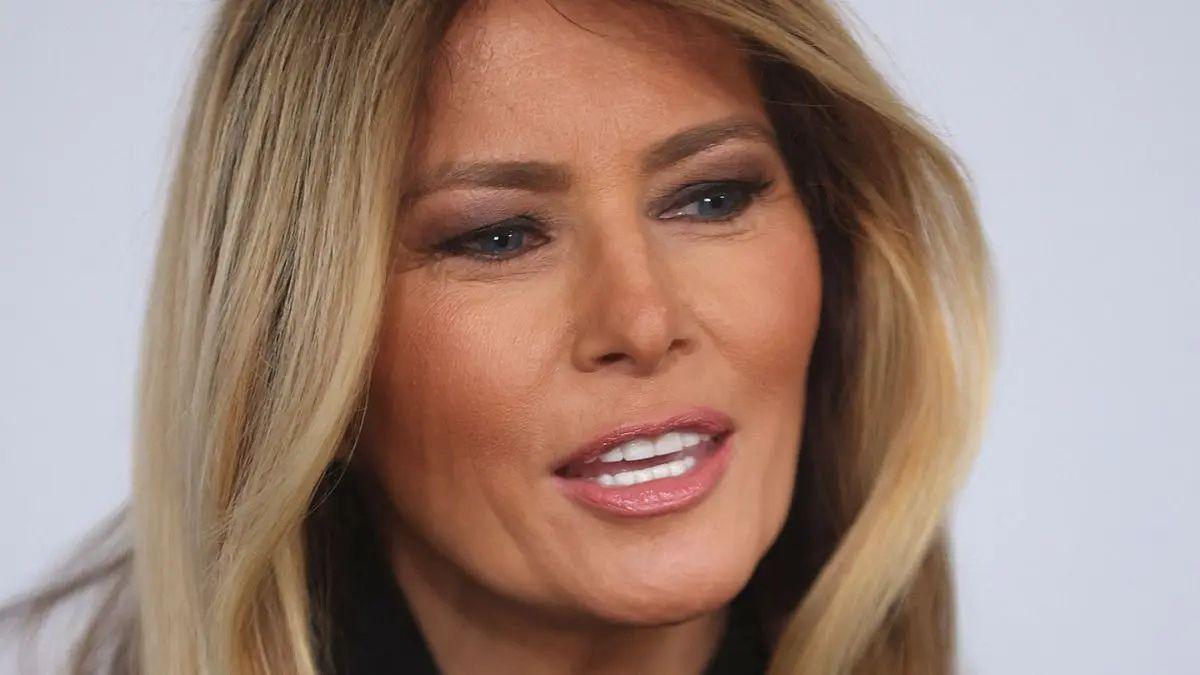 Photo of The book said Melania Trump likes light colors while her husband prefers dark tones and gold.