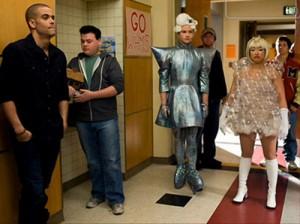 2010__05__Glee_Lady_Gaga_May26news 300×224.jpg