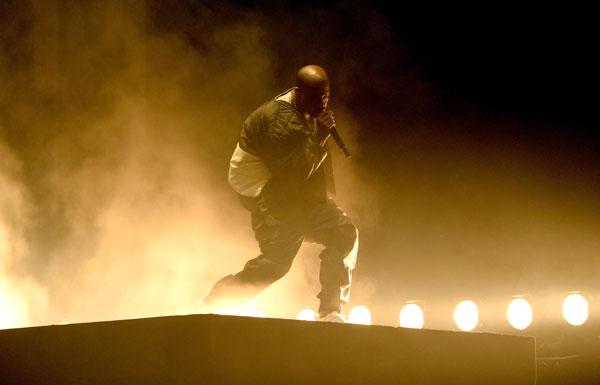 Kanye west billboard performance8