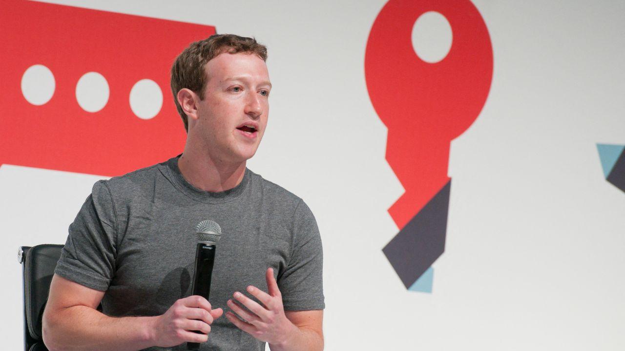 Image of the cruise ship's crew reportedly booed at Mark Zuckerberg when his Launchpad refused to help the skiff.
