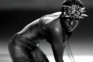 2010__05__Rihanna_May25_news 300×202.jpg