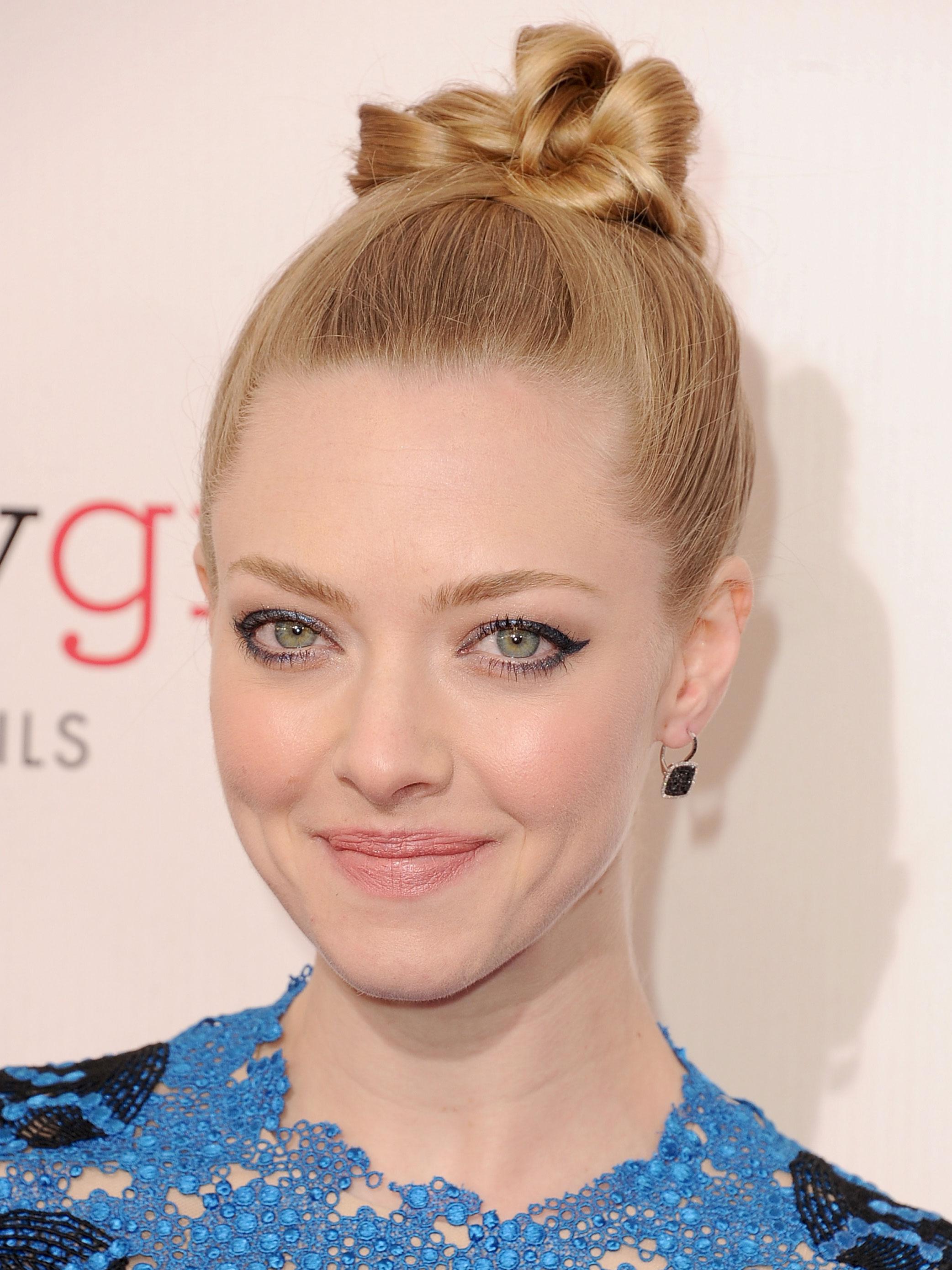 Amanda Seyfried's Hairstyles & Hair Colors | Steal Her Style