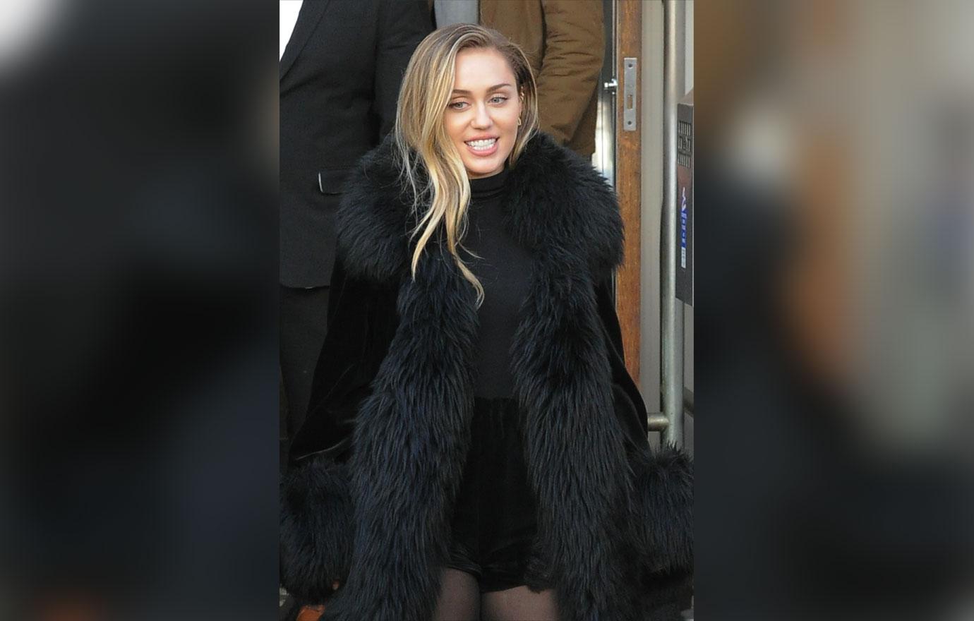 Miley black jacket