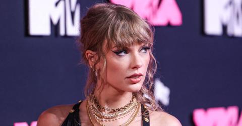 Photo of Taylor Swift.