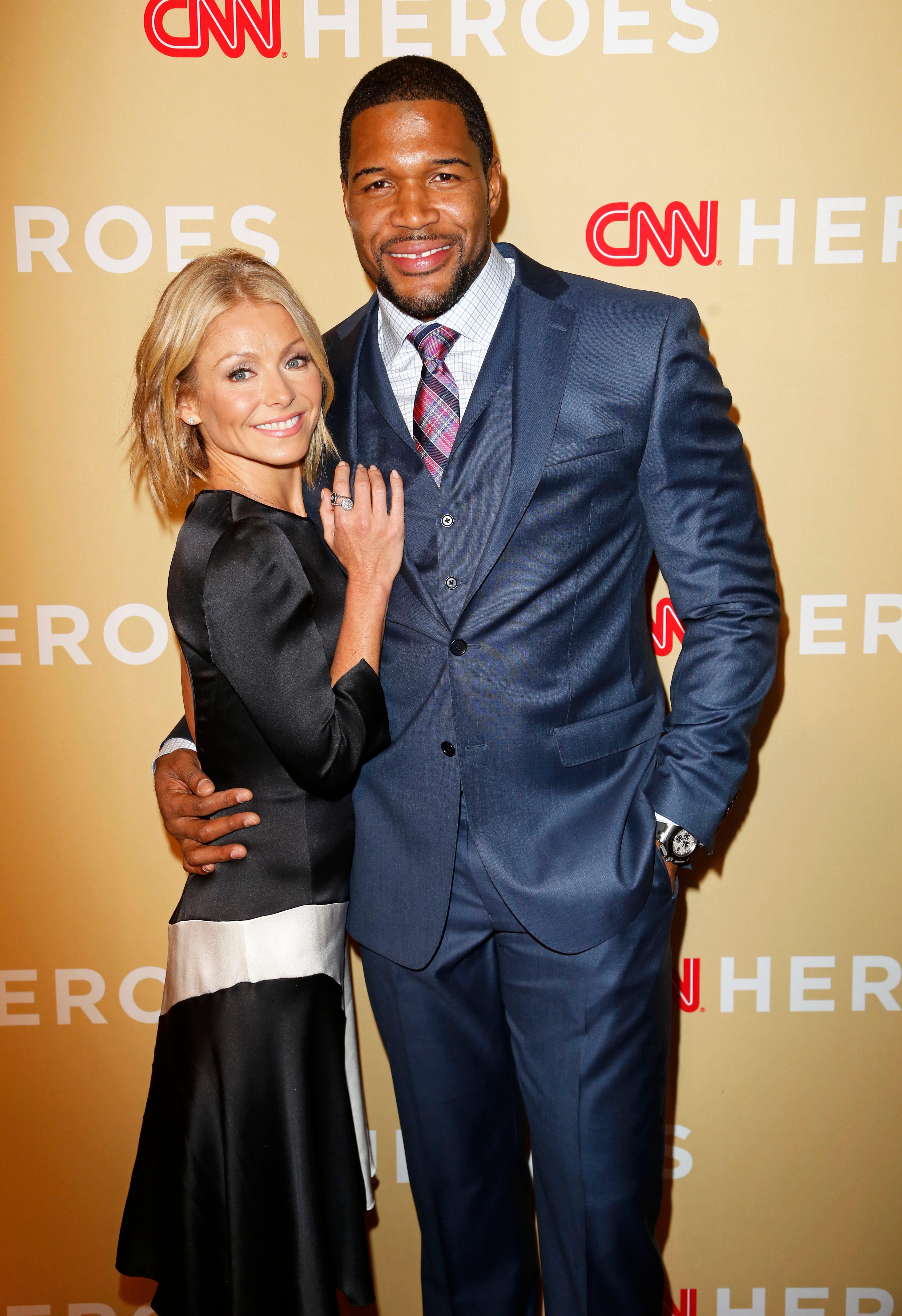 Celebrity arrivals on the red carpet at the 2013 CNN Heroes: An All Star Tribute in NYC