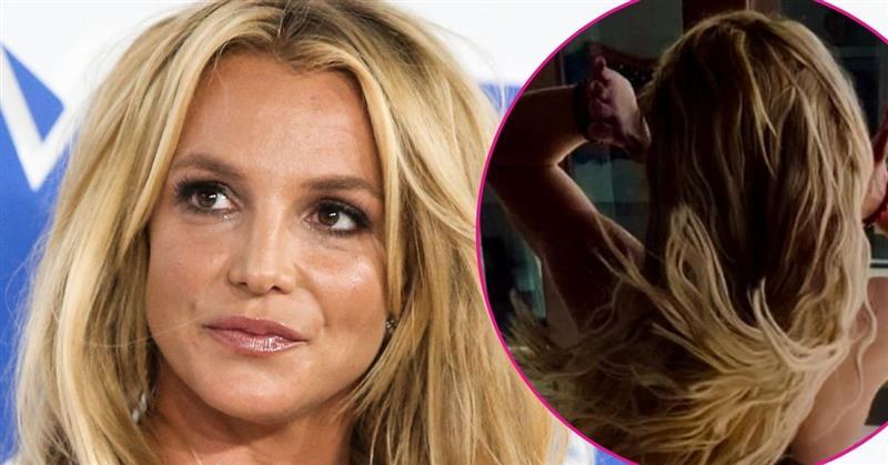 Britney Spears Exposes Her Butt In Racy Black Lingerie